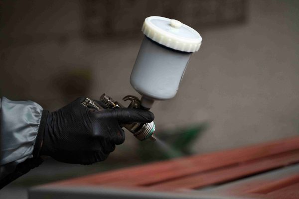 How Mold Accessories and Spray Paint Shape Modern Automotive Electronics?