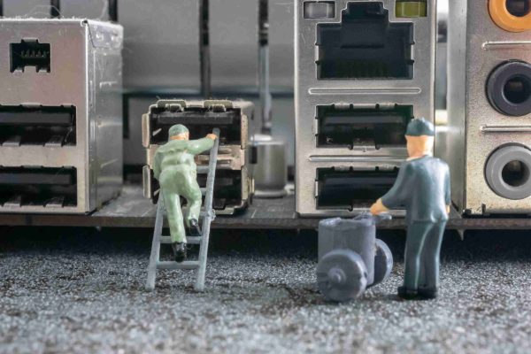 The Hidden Relationship Between Mold Engineering and High-Voltage Connector Reliability