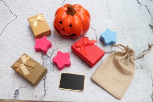 Seasonal Gifting and Retail Packaging: How Presentation Shapes Consumer Perception?