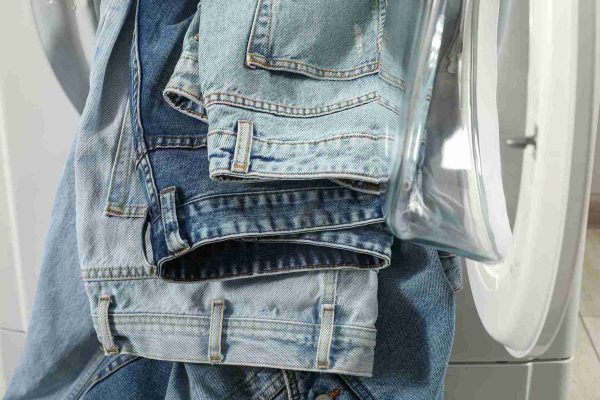 How Unisex Cargo Denim Jeans and Backpacks Define the Modern Lifestyle of Versatility? How Unisex Cargo Denim Jeans and Backpacks Define the Modern Lifestyle of Versatility?