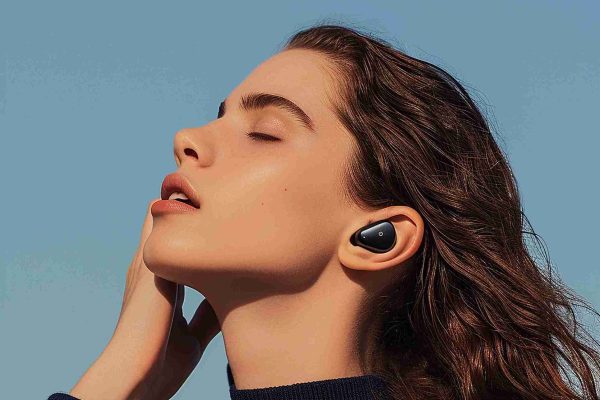 How Customized Clothing and Smart Earbuds Are Shaping the Future of Modern Lifestyle? How Customized Clothing and Smart Earbuds Are Shaping the Future of Modern Lifestyle?